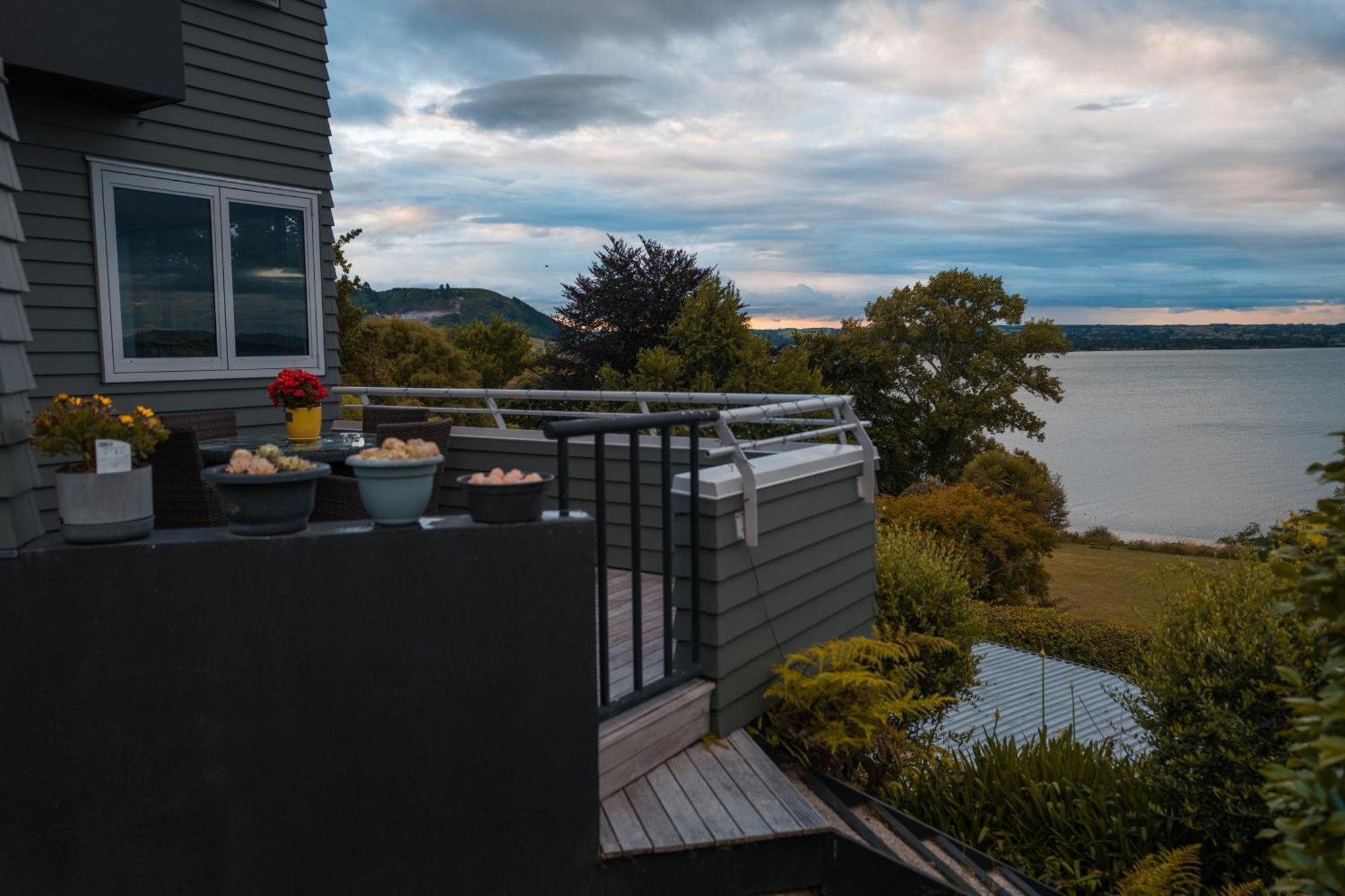 Rotorua Serenity Lakeview Retreat Luaran gambar